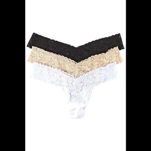 Hanky Panky Women's 3-Pack Signature Lace LowRise Thong Blk/Chai/White -